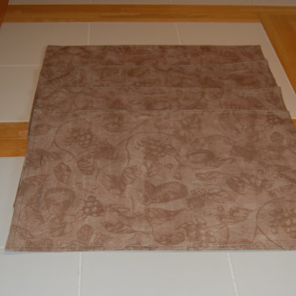 4 Tan/Brown/Beige Tone Fruit & Leaves Print Placemats  13 1/4" Wide by 18" Long